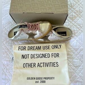 GOLDEN GOOSE
SUPER-STAR SABOT Size 38